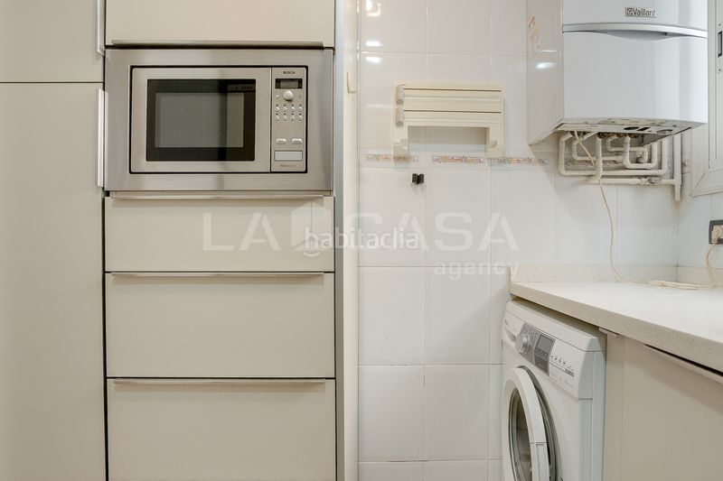 Foto e7aa6beb-206e-4908-981a-e1c9f06260b5. Pis amb calefacció a Sagrada Família Barcelona