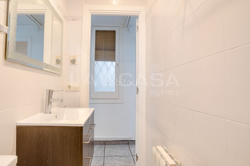 Foto e9dd6fdc-81ec-4b6f-a4a1-d8e3bbdf8f99. Pis amb calefacció a Sagrada Família Barcelona