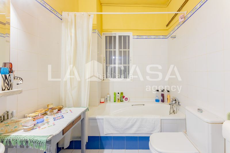 Foto 0f8651ad-6d83-4792-8fdb-f4ed9c735bf6. Pis a Russafa Valencia