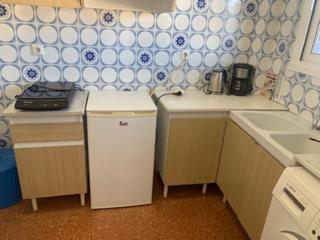 Apartament  Avinguda grècia. Apartamento de dos habitaciones con un baño situado en el comple