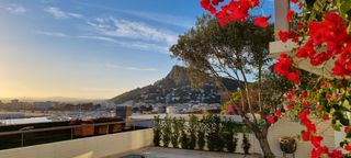 Reihenhaus  Carrer dels pins. Casa con piscina privada y vistas al mar a 200 metros del puerto