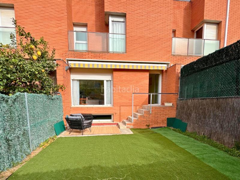 Foto be2d8b0b-e934-4a10-be4d-5d8eb04a53b2. Casa adossada amb calefacció aparcament a Torrent Ballester Viladecans