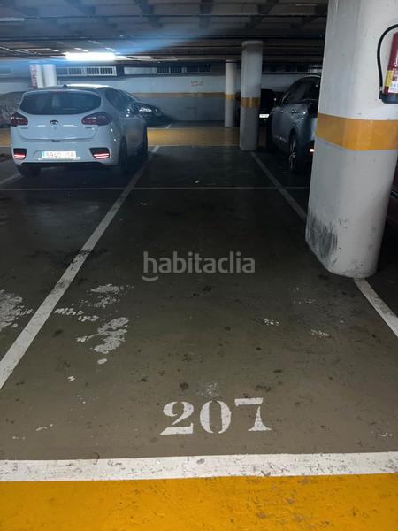 Foto 0eb8e8fd-111a-469a-badc-bcde609a916e. Aparcament cotxe a La Gavarra Cornellà de Llobregat