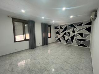 Pis  Carrer de begur. Piso en venta en el carrer de begur, en el barrio de sants.