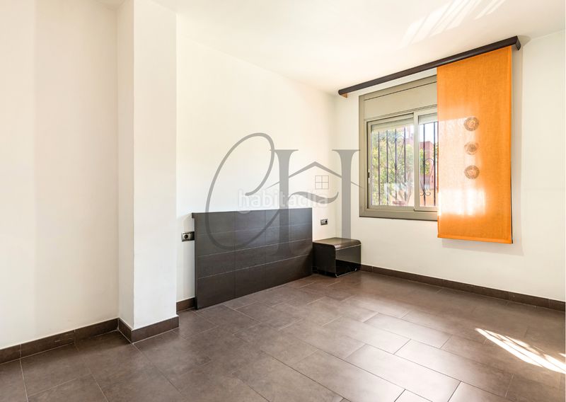 Foto a8c7f837-6b50-41e6-b86e-c00150cde197. Pis a Horta Barcelona