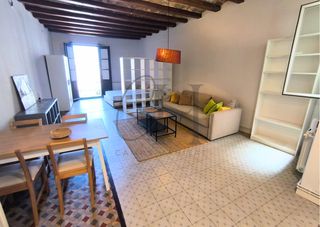 Rent Studio  Carrer de sant sever. Alquiler de estudio en calle de sant sever