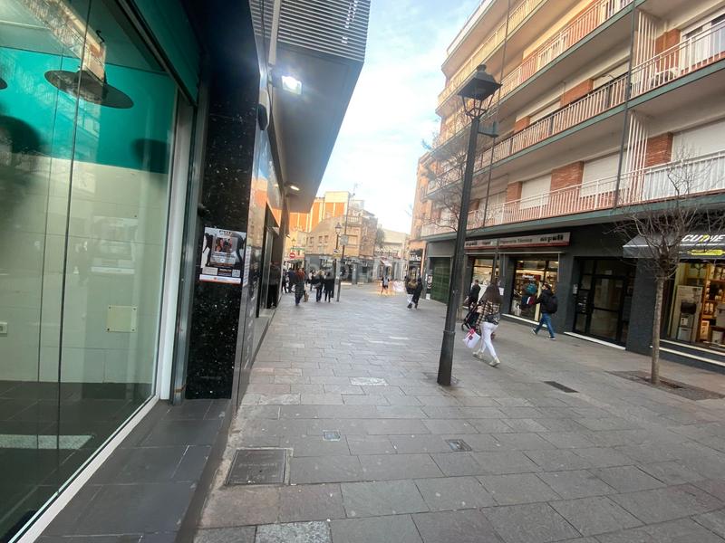 Foto 2a5b34c8-015d-49f3-a56b-6ecb6b9cc9ab. Location local commercial dans Centre - Estació Sant Cugat del Vallès