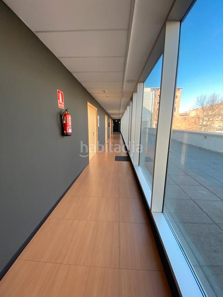 Foto 03348299-2629-43aa-9fb8-170ac40a531a. Lloguer oficina a carretera de sant cugat 63 a Mercat Rubí