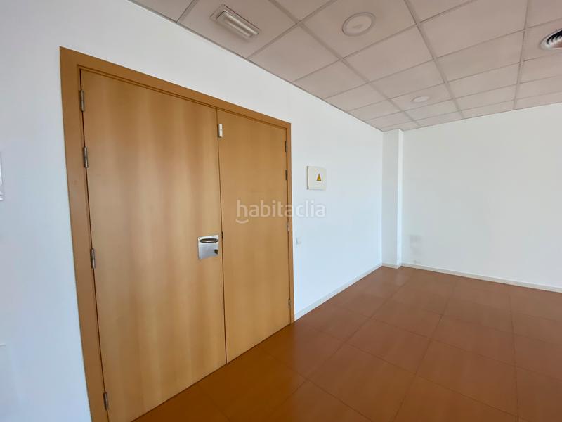 Foto baccdb59-54e2-4126-86b1-38c344d4aa54. Location bureau dans carretera de sant cugat 63 dans Rubí