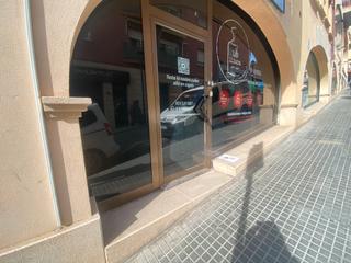 Locale commerciale in Carrer d'Enric Granados 6