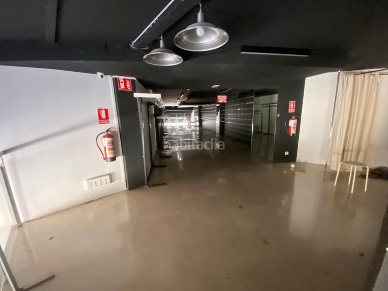 Foto b44c840c-c1d9-45d6-9228-13736ee73a09. Alquiler local comercial en Centre - Estació Sant Cugat del Vallès