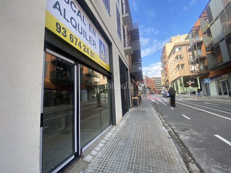 Foto d318bd9e-b3b8-4439-9e2f-0ca9e01d44b2. Alquiler local comercial en avinguda de rius i taulet 19 local en alquiler en Sant Cugat del Vallès