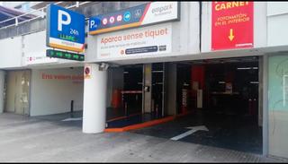 Lloguer Aparcament cotxe a Carrer de josep puig i cadafalch 5. Plazas de parking en alquiler