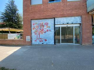 Rent Business premise  Carrer de josep puig i cadafalch. Local en alquiler en puig i cadafalch