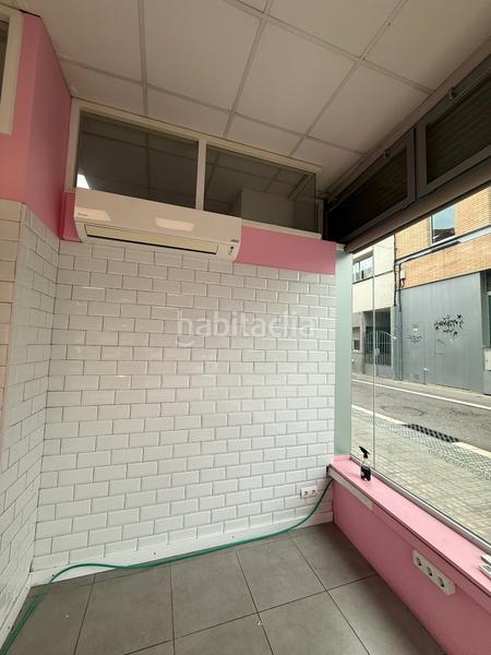 Foto adc6dd2a-0bec-4d72-97d3-f2e2d9279295. Alquiler local comercial en passeig de francesc macià 16 local en alquiler con salida de humos centro en Sant Cugat del Vallès
