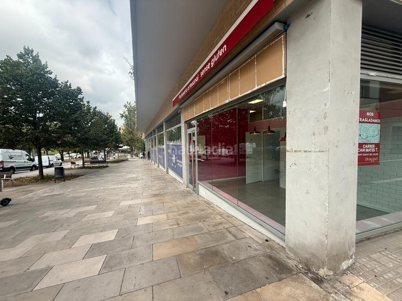 Foto f487915e-02ba-4c8b-bb0a-42770aef68a8. Alquiler local comercial en passeig de francesc macià 16 local en alquiler con salida de humos centro en Sant Cugat del Vallès
