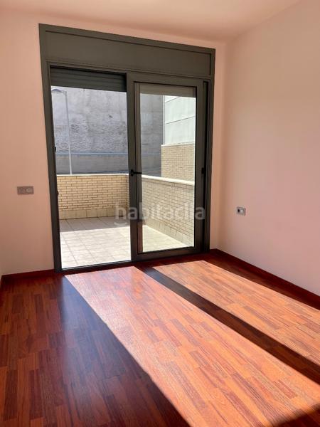 Foto bff20ef9-48bc-405d-87e7-e03f89d701fb. Rent flat in carrer de caresmar 122 in Can Feu Sabadell