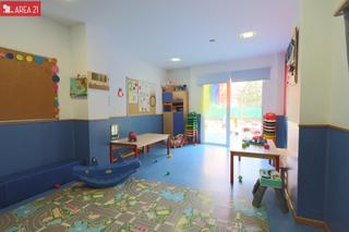 Local Comercial en Benimmet. Atencion inversores! local comercial en venta con rentas