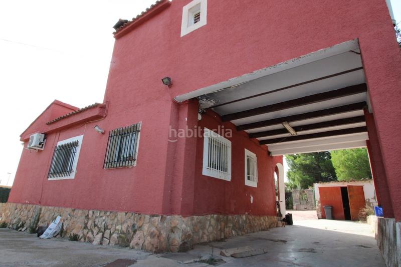 Foto 0f8339aa-7283-4675-bf66-9c40e67a695c. Chalet con riscaldamento piscina in Urbanizaciones Llíria