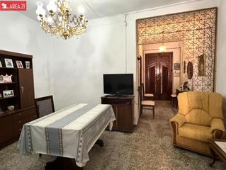 Maison à Núcleo Urbano. Casa de pueblo
