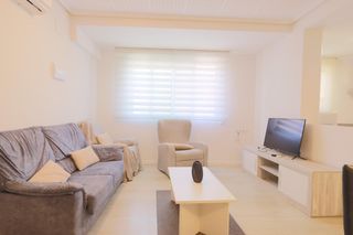 Miete Etagenwohnung in Núcleo Urbano. Piso en alquiler de dos dormitorios