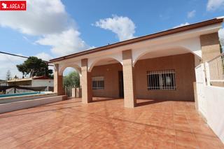 Chalet en Centro. Chalet en venta en les masies betera