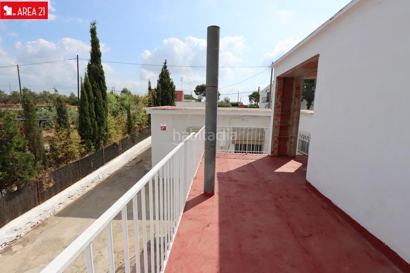 Foto 741a9240-4c59-4edc-a96c-82eaa7421230. Chalet  en venta en les masies betera en Centro Bétera