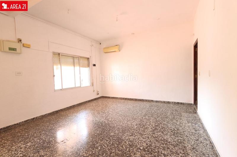 Foto a042be0e-af0c-4f3d-b567-13c0a6e46071. Chalet  en venta en les masies betera en Centro Bétera