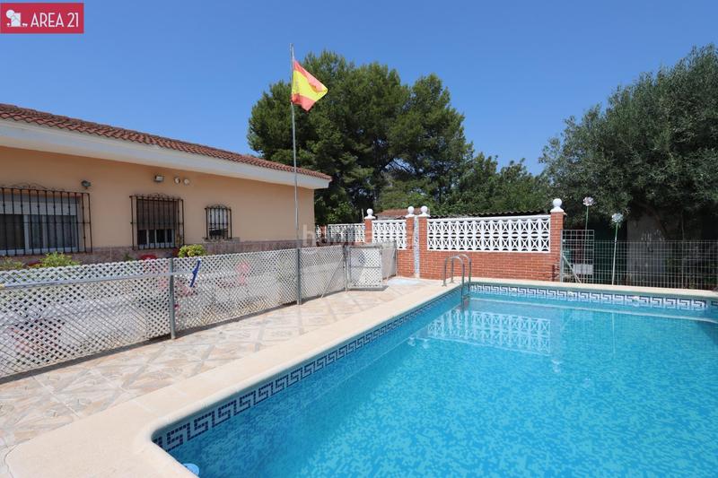 Foto 1e44cff3-1bcd-4a06-8d7b-d7718c2b80b3. Chalet avec parking piscine dans Urbanizaciones Llíria