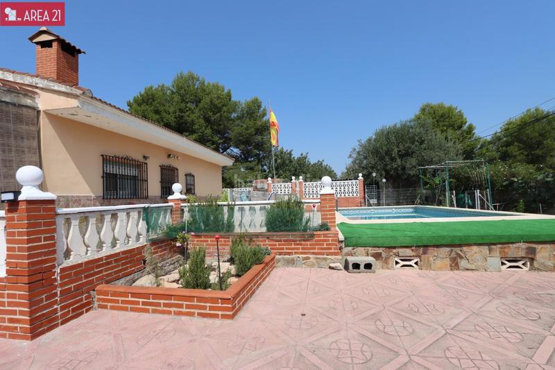 Foto 49d31714-cd74-42a9-af9c-c8af2aa7f2c2. Chalet avec parking piscine dans Urbanizaciones Llíria