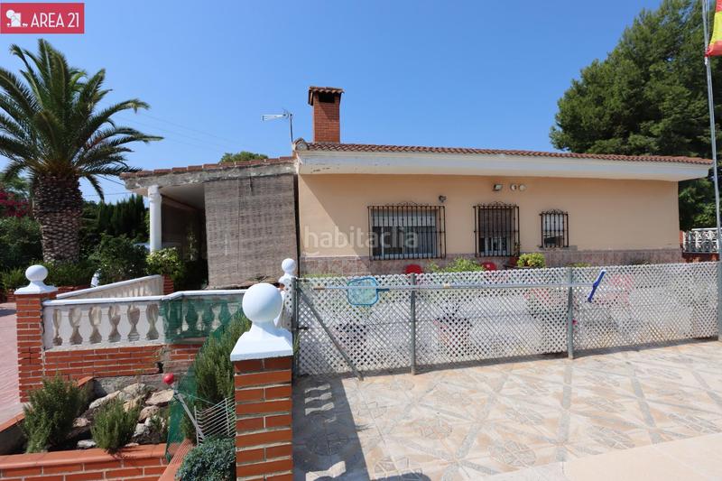 Foto 61cfd872-e9a0-4446-aa39-1633097a9380. Chalet avec parking piscine dans Urbanizaciones Llíria