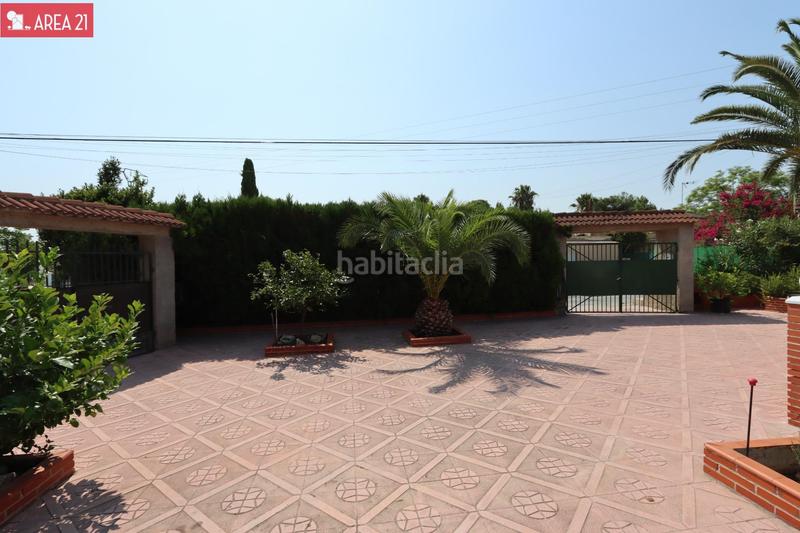 Foto 8991208d-d1a0-4b68-820c-9b9565d439e1. Chalet avec parking piscine dans Urbanizaciones Llíria