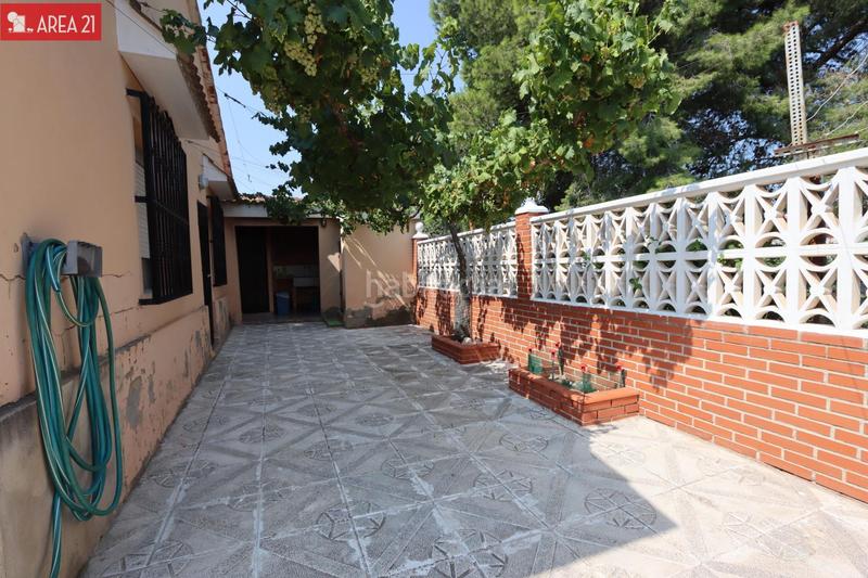 Foto a12e7c74-d35a-4954-abe8-be8e424b0617. Chalet avec parking piscine dans Urbanizaciones Llíria