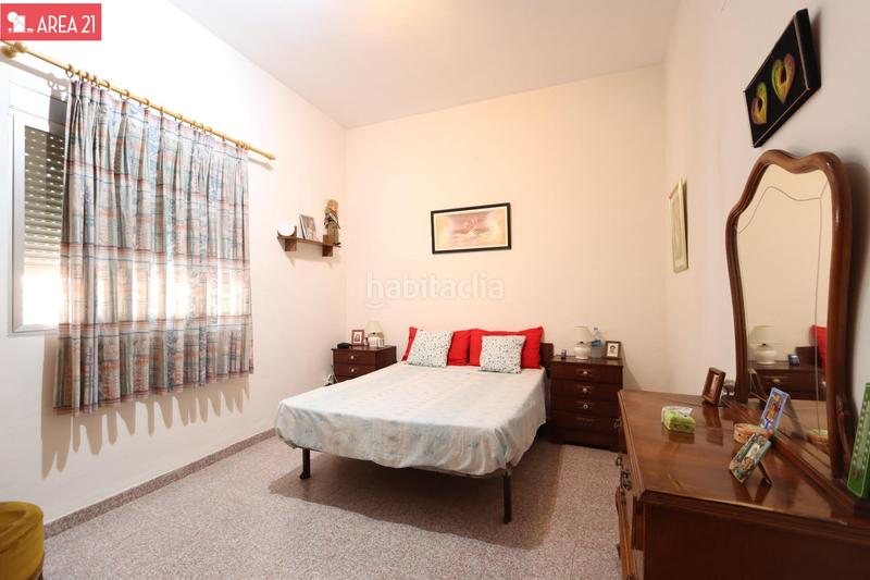 Foto c1c72f47-14c9-40d4-8ebc-b57b9efe86be. Chalet avec parking piscine dans Urbanizaciones Llíria