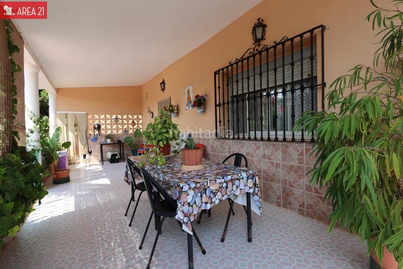 Foto d064dd8f-956a-413c-bd7d-45daa40709c9. Chalet avec parking piscine dans Urbanizaciones Llíria