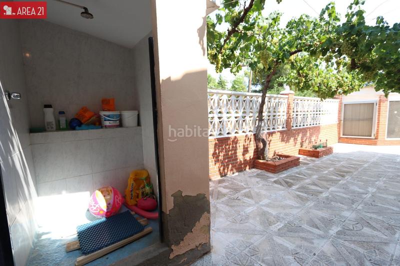 Foto f15dbbca-b40f-4cbd-9f3f-60988a87b937. Chalet avec parking piscine dans Urbanizaciones Llíria