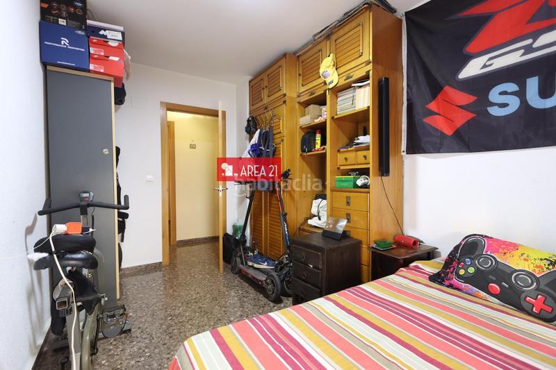 Foto 54cf2ed6-3afc-425a-9c5c-48d9fd015a5e. Flat with parking in Parque de la Bombilla Llíria