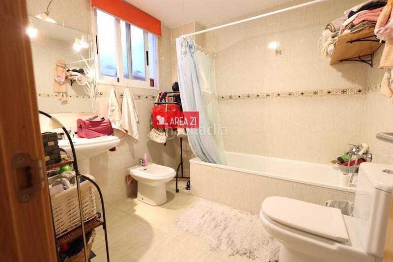 Foto 908c134d-b9e1-4b03-90f1-ef6135127982. Flat with parking in Parque de la Bombilla Llíria