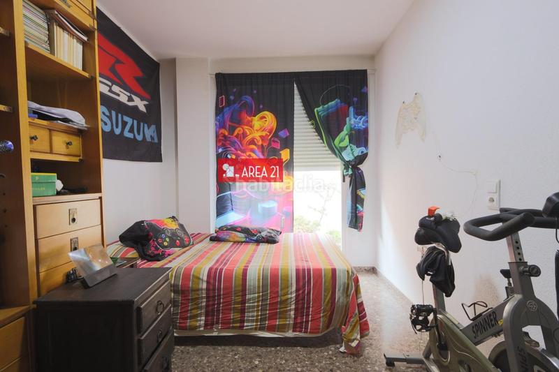 Foto bde10c37-ed1f-4f98-bca6-6e38808e7af2. Flat with parking in Parque de la Bombilla Llíria