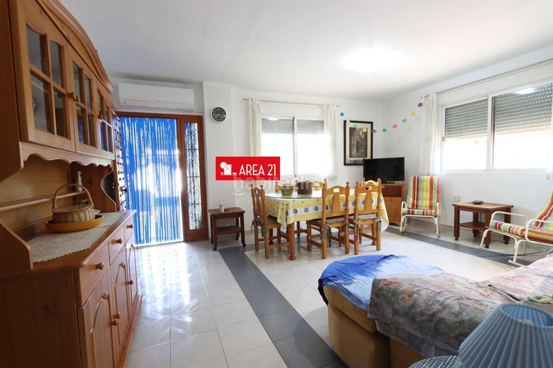 Foto 789d75ed-9da5-4cca-ac3b-8711f4f0fdf5. Rent chalet with parking pool in Rascanya Pobla de Vallbona (la)