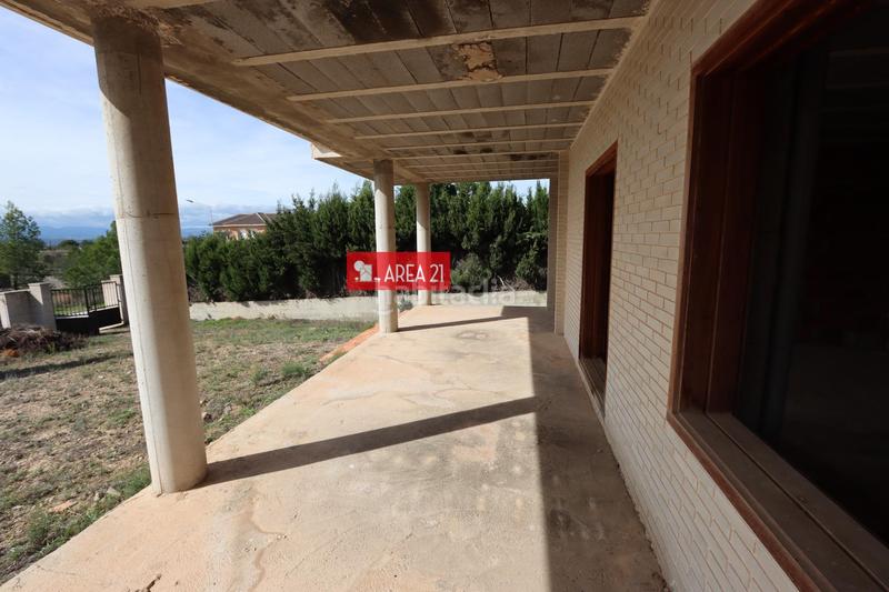 Foto 45fbbd69-2689-40ea-bb9f-809e36a213e2. Chalet avec parking dans Urbanizaciones Llíria