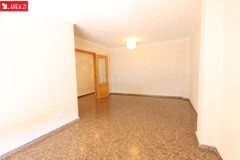 Foto bbaac76e-da6a-4253-8cc0-2ef263c43f4b. Affitto appartamento con parcheggio in Núcleo Urbano Pobla de Vallbona (la)