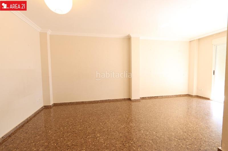 Foto d96b0d73-2507-48f2-883a-150fa4615021. Affitto appartamento con parcheggio in Núcleo Urbano Pobla de Vallbona (la)