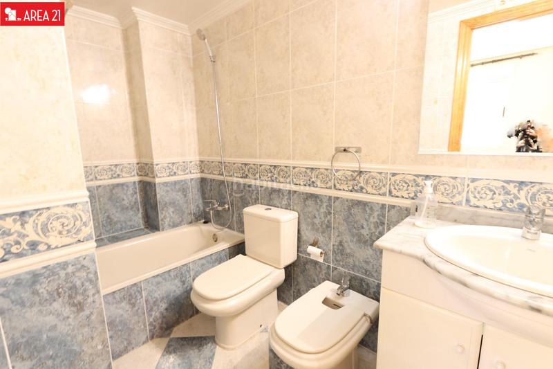 Foto 78acea7f-bd3f-4b1d-95f4-639a035e5f3a. Location appartement avec parking dans Núcleo Urbano Pobla de Vallbona (la)