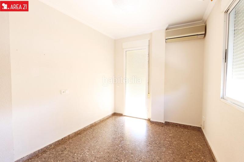 Foto a15b1117-d715-4014-8fd9-5e0e6e183dde. Rent flat with parking in Núcleo Urbano Pobla de Vallbona (la)
