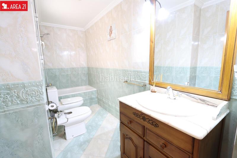 Foto cb15bec2-fe3d-4676-afd1-ebad0012fa94. Rent flat with parking in Núcleo Urbano Pobla de Vallbona (la)