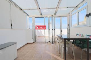 Rent Penthouse in Núcleo Urbano. Ático en alquiler en zona céntrica