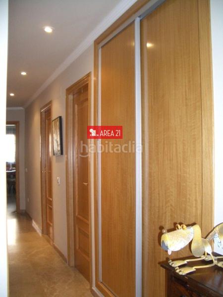 Foto 82820a28-8687-4305-a505-11ccd69e6dda. Piso  esquinero en Núcleo Urbano Pobla de Vallbona (la)