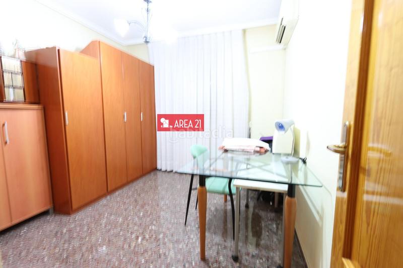 Foto 26d9e4aa-c9f5-4f70-b5f9-3e18ebd8a88b. Location appartement avec chauffage parking dans Núcleo Urbano Pobla de Vallbona (la)