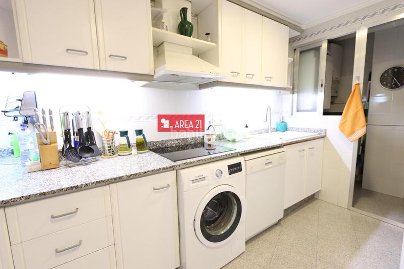 Foto 61fbacad-e7d2-49ab-9016-47c42fb1b755. Rent flat with heating parking in Núcleo Urbano Pobla de Vallbona (la)